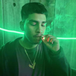 Huevo Gang - 422 (feat. D1ZZY & f4ded2dieg0) (Explicit)