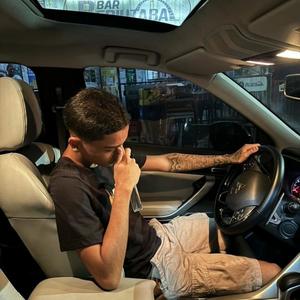 FREAKING OUT THE NEIGHBORHOOD VS HUHU PORRADEIRO (feat. TROPA DA 021 & RITMO CARIOCA) (Explicit)
