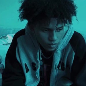 Hot gyal El campbell