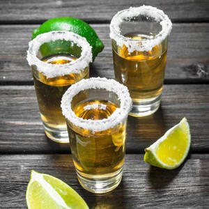 Tequila Shot (feat. S.R. & D9V9N3.FL6) (Explicit)