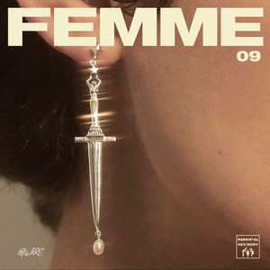 Femme 09 (Explicit)