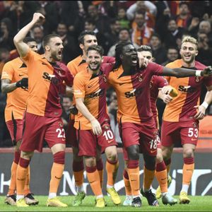 Çocukluk Aşkımsın