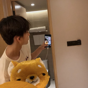 余欣洛Ninpen - 剑与她 (伴奏)