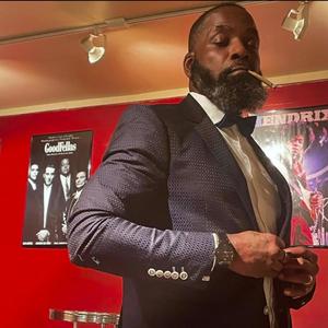 Broad daylight (Explicit)