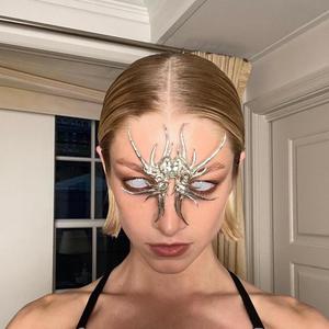 kick the kup (feat. jahhde, dyingoutlay, coldoutlay, blxcktai & fashion demon) (Explicit)