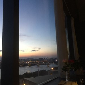 它像未落款的泼墨山水 Prod.By Zj-aIvSon