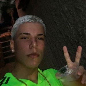 ESSE PAPO DE LOVE X NOVINHA MALADA DO INSTA (Explicit)