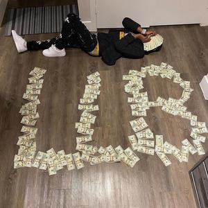 My Moment (feat. Hotheadli5ivee & Stop6jaay) (Explicit)