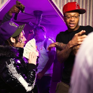 TRAGIC (feat. Jewellzz) (Explicit)