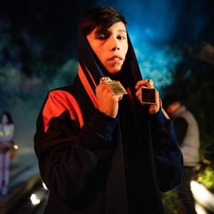 HUBO GENTE FALSA (feat. Therealbastiuklein) (Explicit)