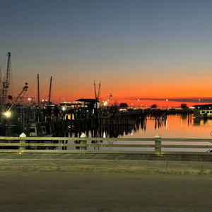 Aint that lovn ya (feat. Simon Stone)