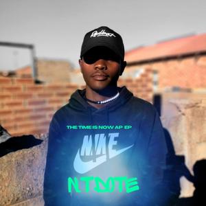 Ngik thandile (feat. SeanHiimself & Siiyam)