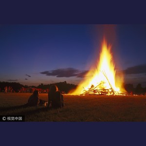 “by the Campfire”Lullaby