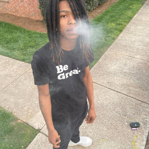 Solo (feat. Sweizy3x & Gbaby1500) (Explicit)