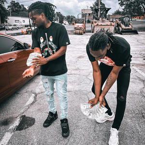 INSTANT CLASSIC (feat. CNEM) (Explicit)