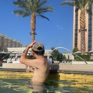 Factoria (feat. Naxxo NBA & YungEest) (Explicit)