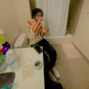 OFF THE WALL (Explicit)