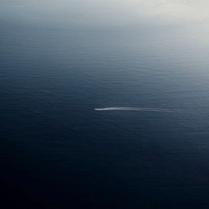 Centuries(偷偷给那个无法在一起的人留句话)