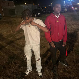 back 2 back (feat. L!L NAZ) (Explicit)