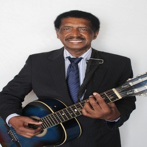 Aureo dos santos - Os Que Buscam ao Senhor (Acústico)
