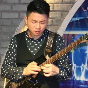 原创电吉他曲《飞翔》