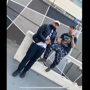 famous hoes (feat. Kaapz) (Explicit)