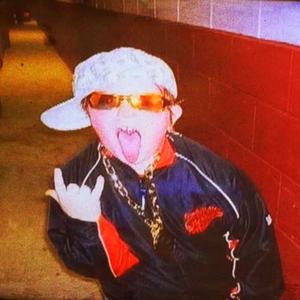 on the scene (Explicit)