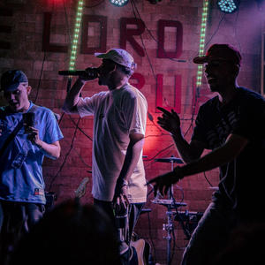 Meia na canela (feat. Sharin & PEFAL) (Explicit)