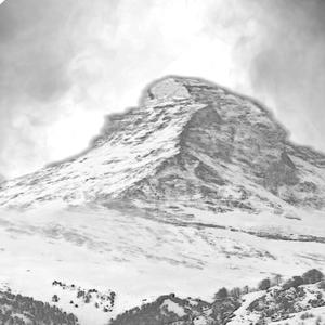 SMOKE IN THE GLACIERS (feat. btgxxde) (Explicit)