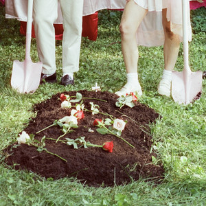 K.I.S.S.I.N.G (Explicit)