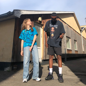 F**k Dig (Centrum) [feat. LUNA] (Explicit)