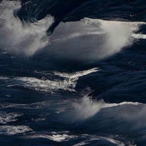 TUS PROBLEMAS NO SON MÍOS