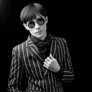 还不见你回到我身旁 (伴奏)