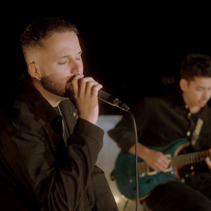 Solo, pero contento. (Acústico)