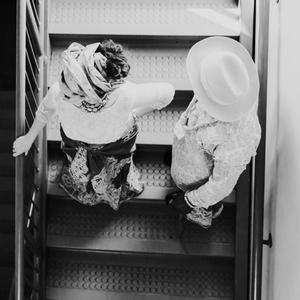 Erin O'Neill - Free (feat. Efajemue)