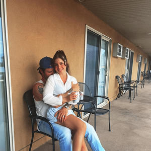 Love Like This (feat. Swaezi) (Explicit)