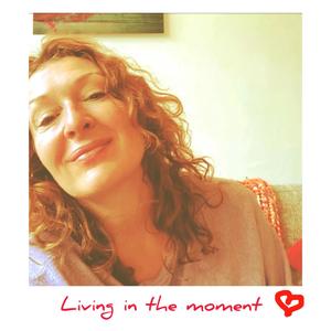 Living in the moment (acoustic) (Valentine Version)