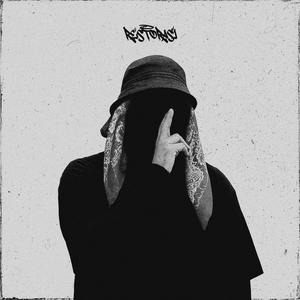 ADA SETAN DI CELAH JENDELA