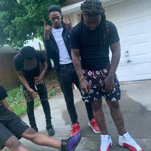 Squeeze (feat. ProdbyStevo) (Explicit)