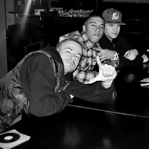 6 Feet Under(feat. The Cause & Knowledge) (Explicit)