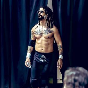 SHININ WIZAHD (Explicit)