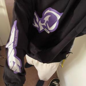 Green (feat. ajvy) (Explicit)