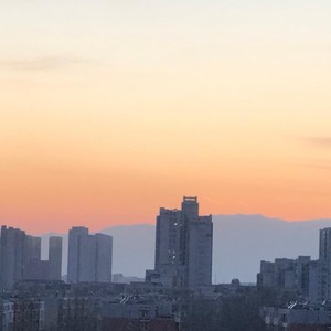 其实回去的路窄又长