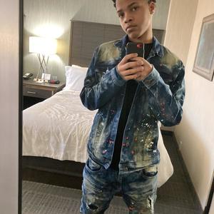 Walkie Talkie (Explicit)