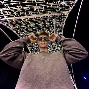 STAND OUT (Explicit)