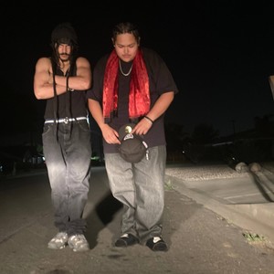 Juice servers (feat. S2RANDREW) (Explicit)