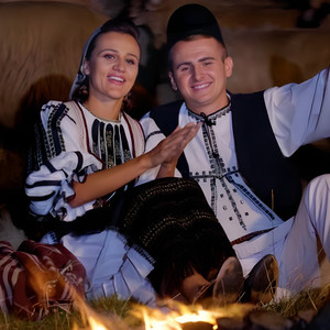 Cine M-O Fi Blestemat