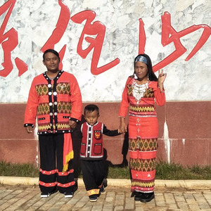 牛铃帮 蓝祝布然