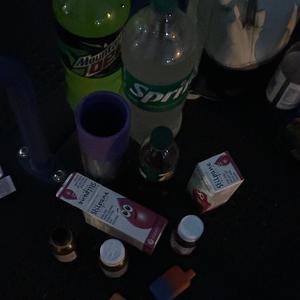 Edhardy (feat. Oxywrldd) (Explicit)