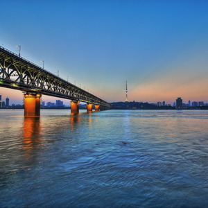 走过江城,走过武汉的你